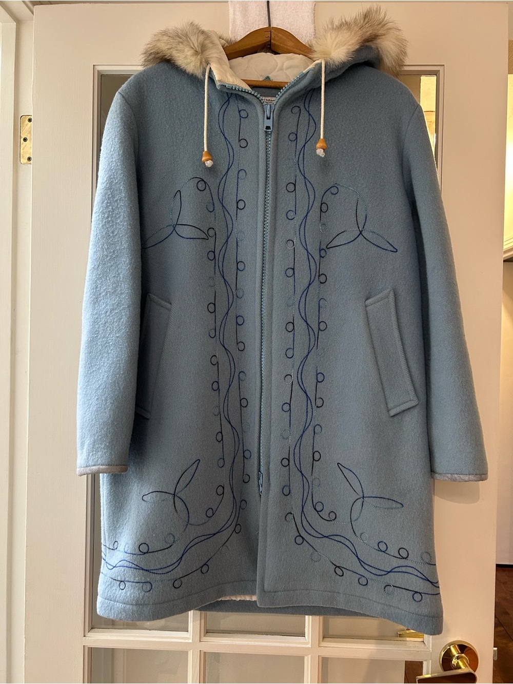 Vintage 1970s Hudson’s Bay 100% Virgin Wool Fox Fur Trim Embroidered Coat Canada